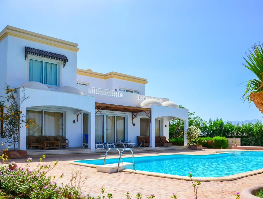 Contemporary Golf Course Villa